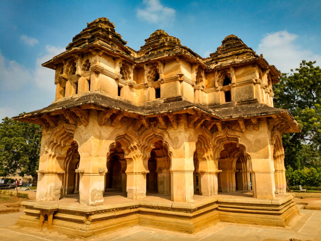 Храм Лотоса