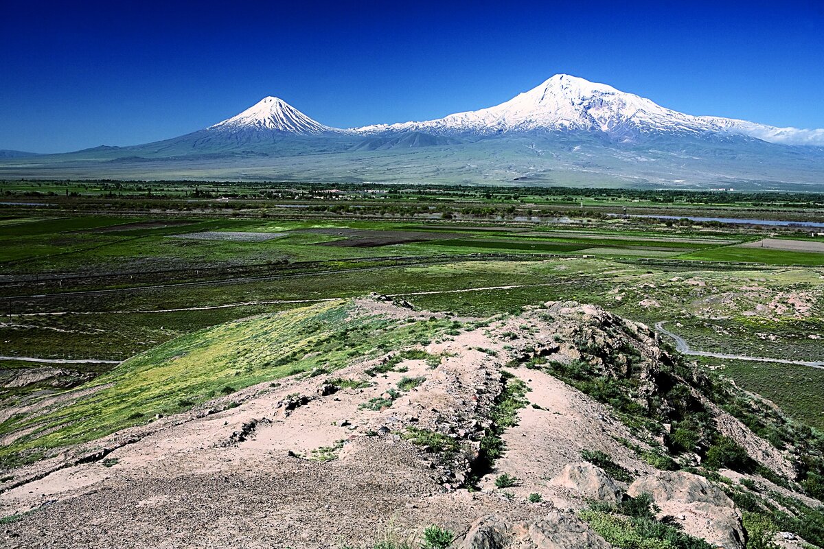 Армения гора Арарат Ноев Ковчег