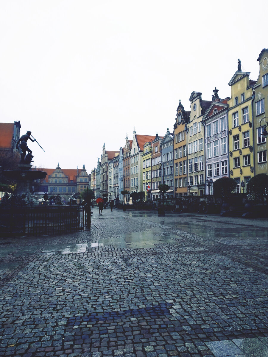 Эти красоты сами себя не посмотрят.