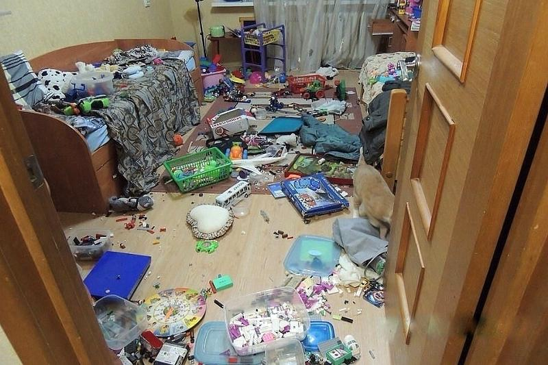 Вот примерно так у них дома. Фото взято с яндекс картинок.