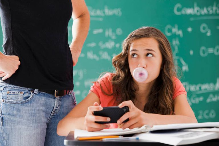 Глаза учителя. Кто придумал егэ. Удивление учителя. Класс глазами учителя. Глаза учителя.