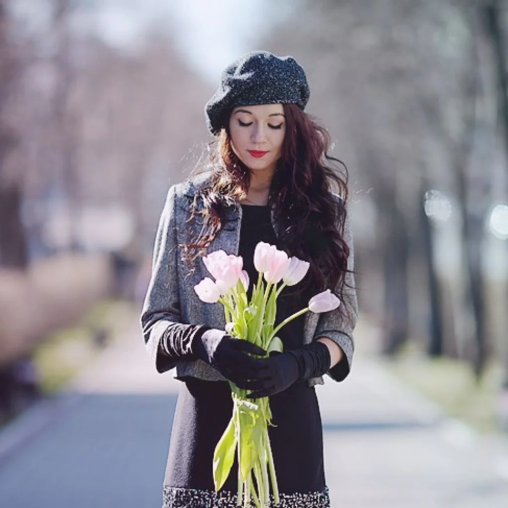 Идея для фотосессии ранней весной. Пример из открытого источника