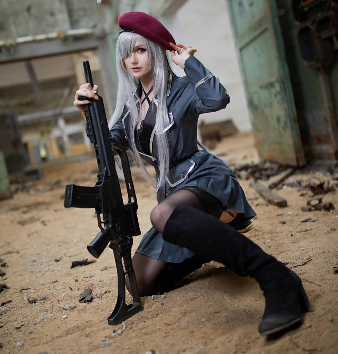 Косплеерша в чулках. Girls Frontline g36c косплей. Косплеерша. Косплей девушек 19.