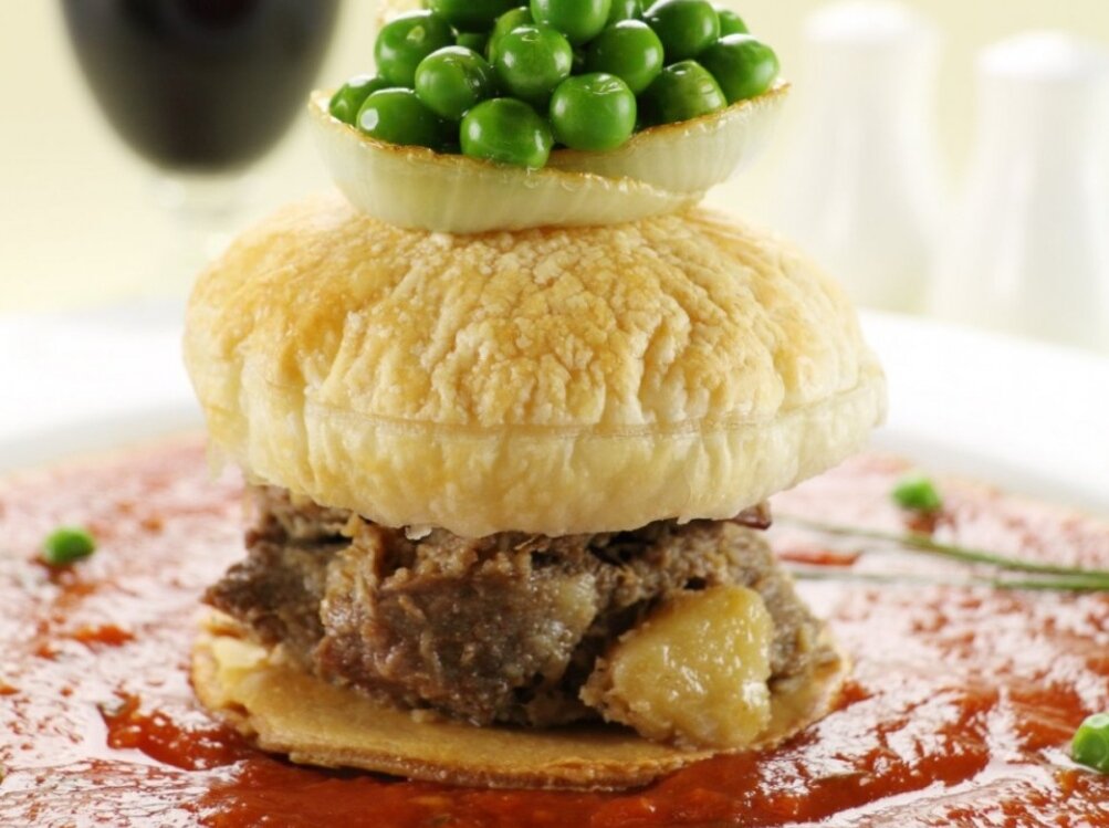 . Австралия: парящий пирог (Pie floater)