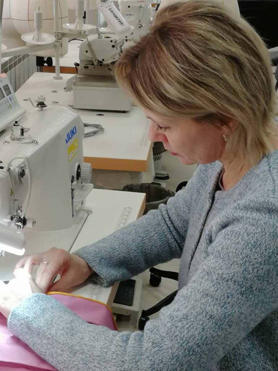 Профессии сахалина. Получить профессию в 50 лет. Получить профессию в 50 лет. Новая профессия в 50 лет. Повариха в россии.