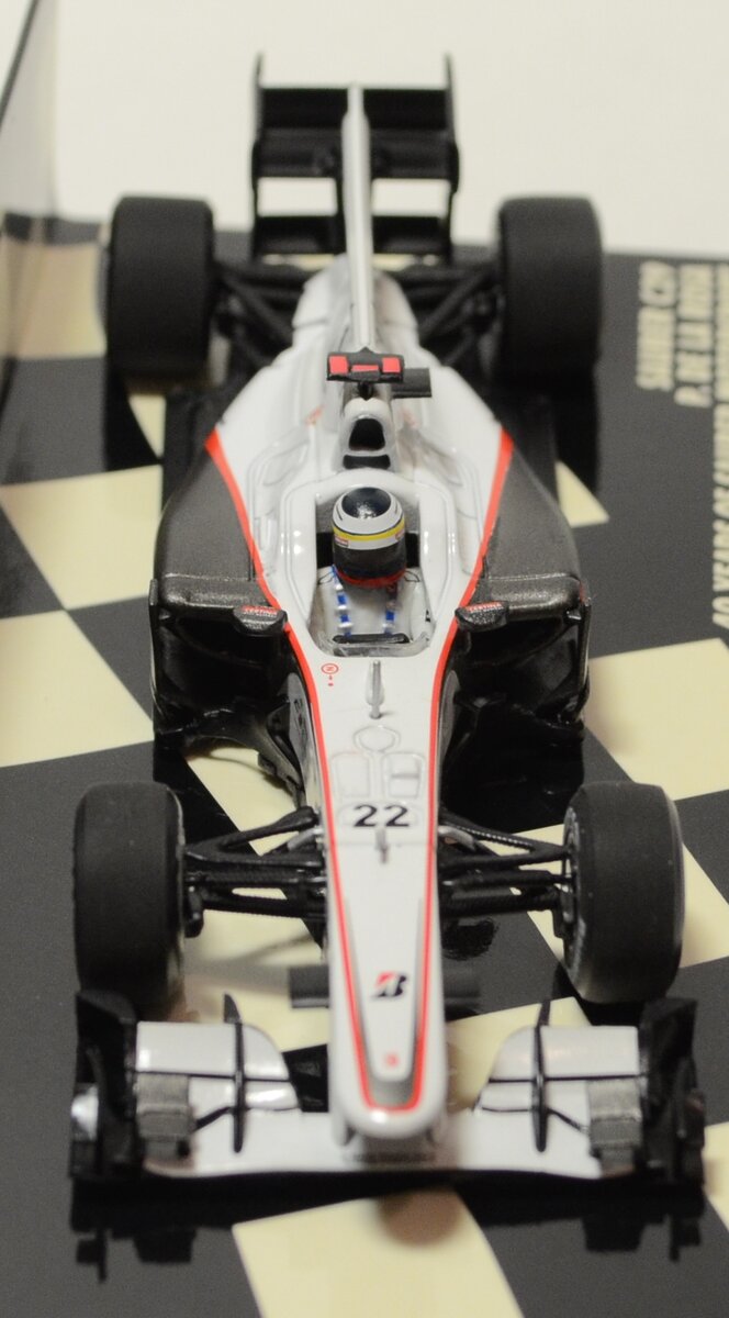 Общий вид болида BMW Sauber C29