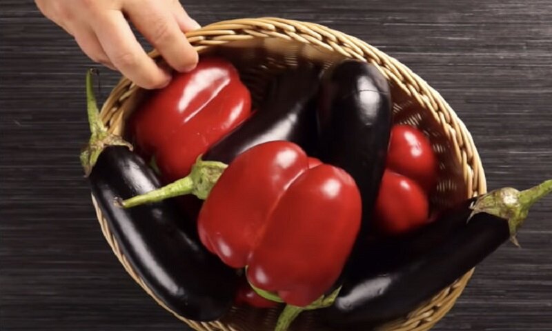 Икра из баклажанов и сладкого перца – витамины на зиму