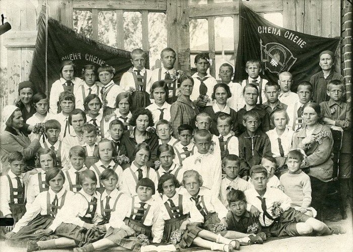 Советские школьники 30-х годов Источник фото: histrf.ru