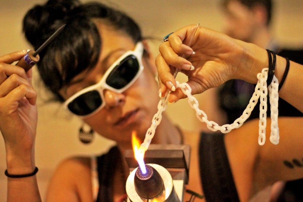 Шарлин Фостер. All right reserved. Cha-Cha-Chainz