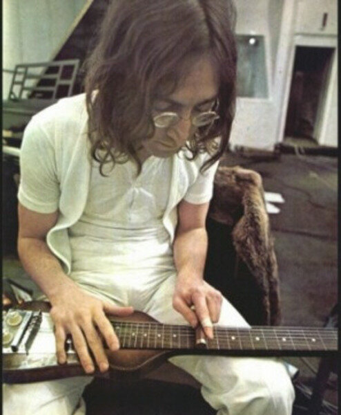 Инструменты Леннона. Гавайская гитара