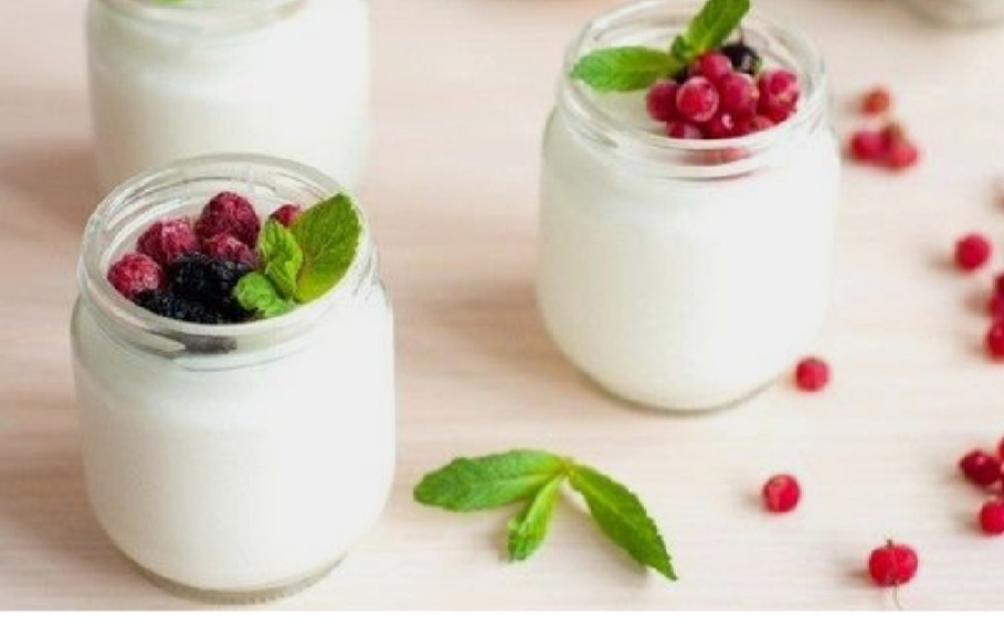 Натуральный йогурт