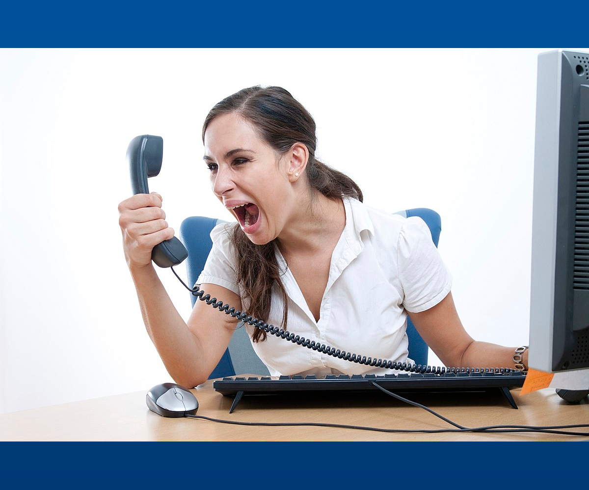 Часто диспетчеры были раздражены и хамили.