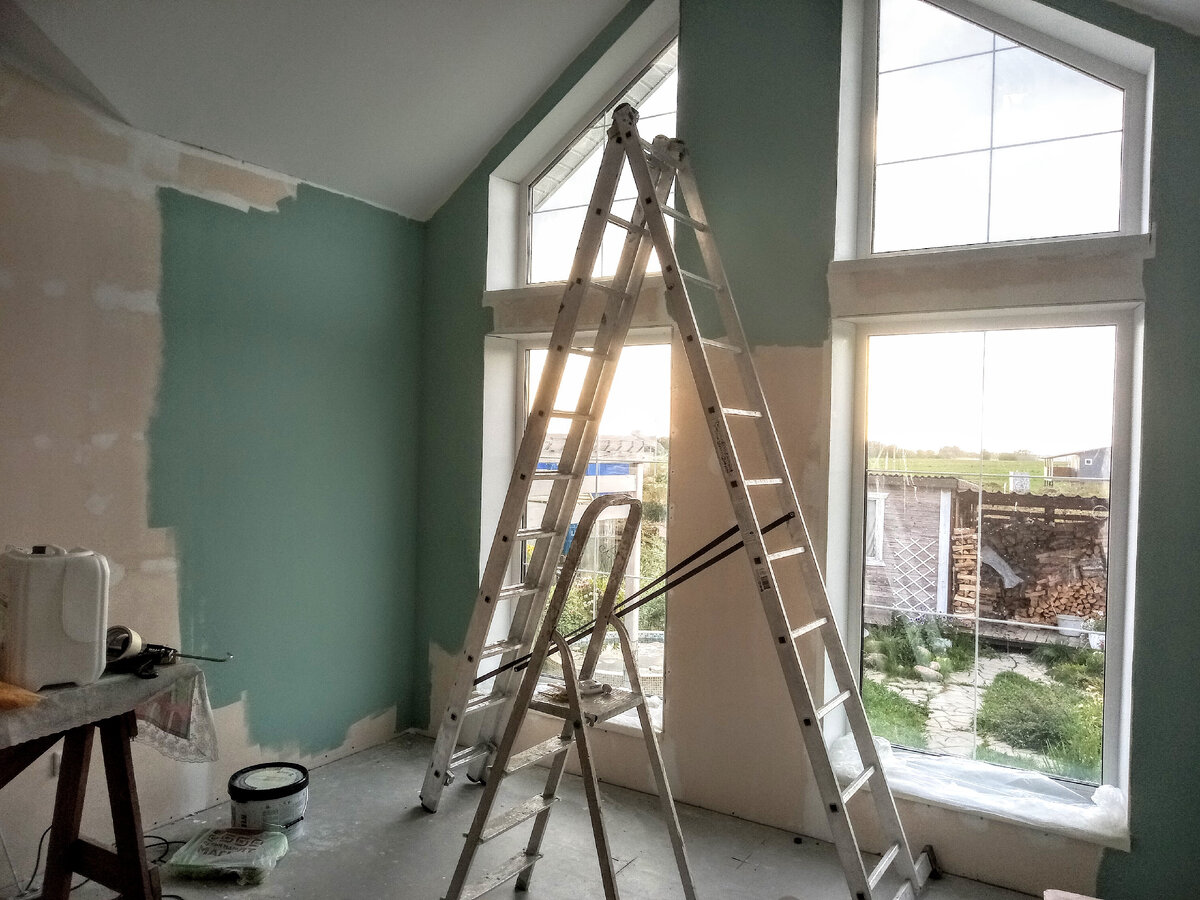 Красим стены гостиной, цвет "шалфей" - дымчато-зеленоватый, очень приятный, 10 августа 2021