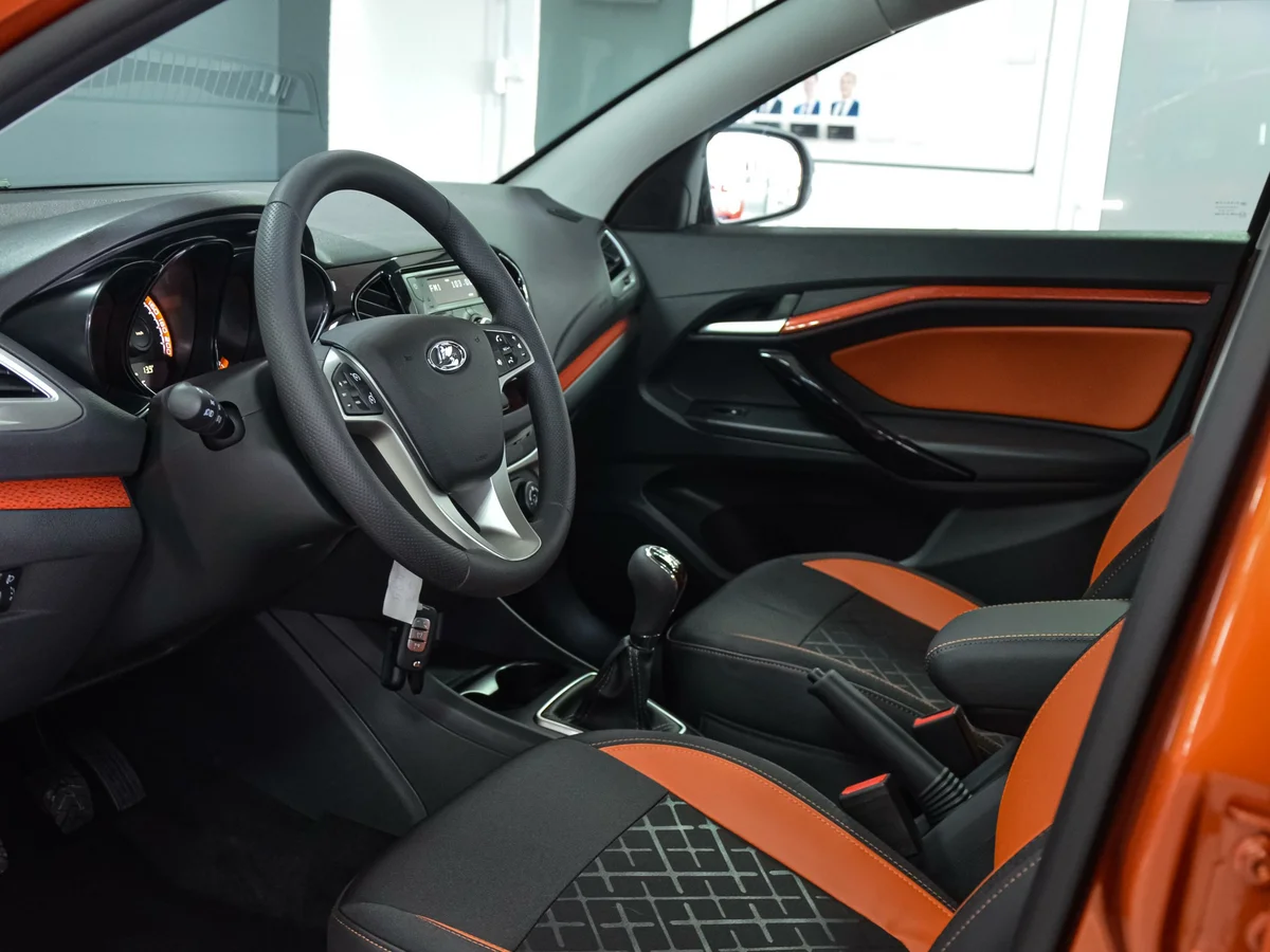 Купить новый Lada (ВАЗ) Vesta I SW Cross 1.8 MT (122 л.с.) бензин механика в Мос