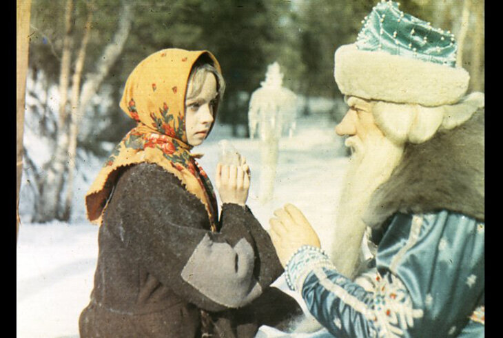 В лесу замерзающую девушку нашёл Морозко