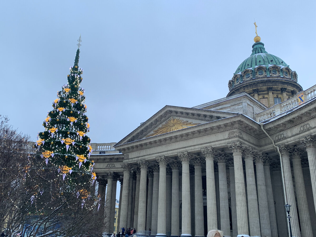 Казанский собор зимой