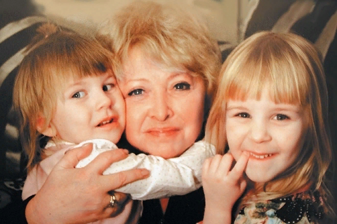 Анна фроловцева биография личная жизнь дети Счастливая женская судьба актрисы ситкома "Воронины" Анны Фроловцевой. Кто муж и