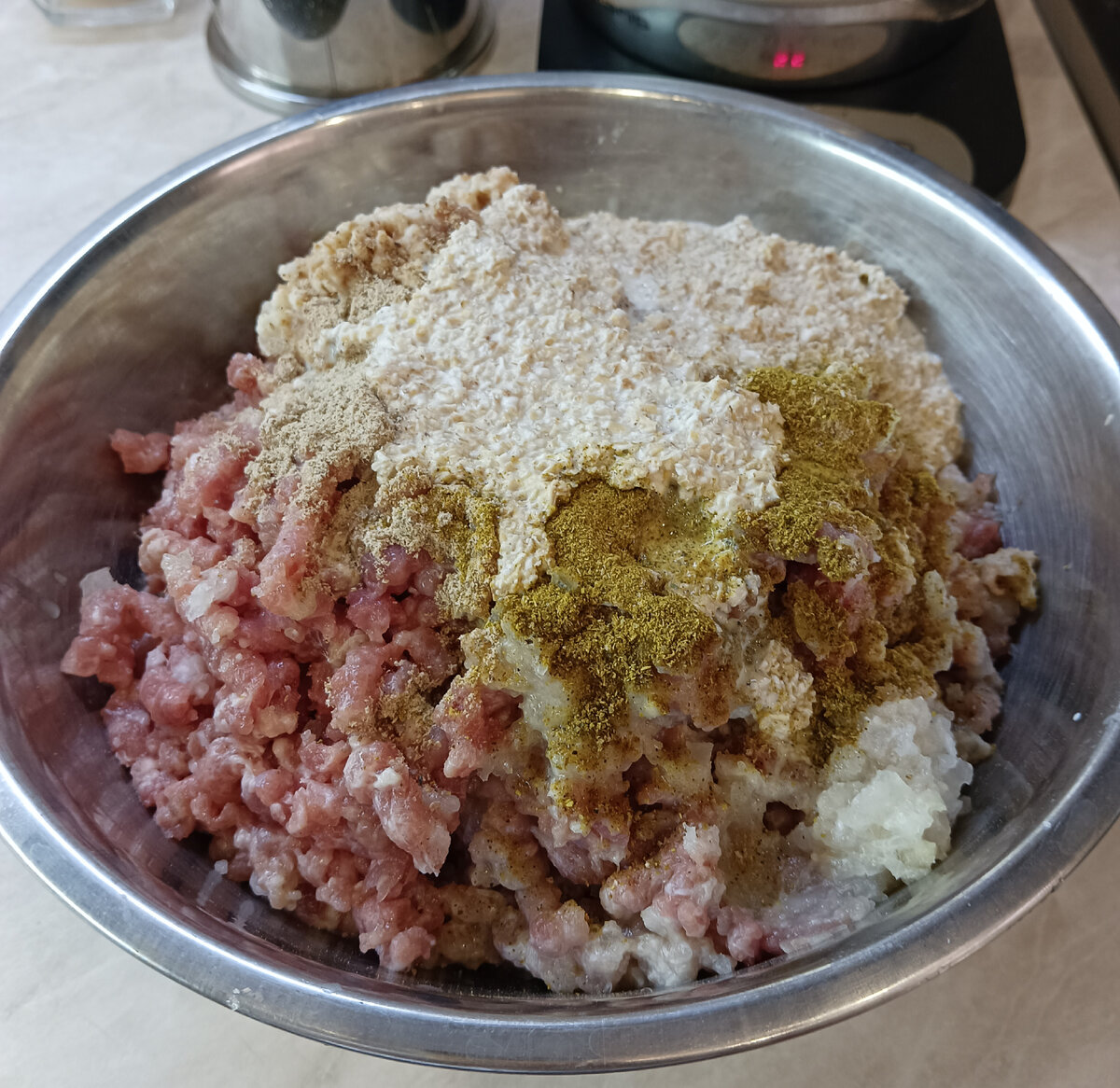 Делюсь секретом приготовления супер пышных котлет! Добавляю в фарш один ингредиент- не догадаетесь какой. Делюсь секретом приготовления супер пышных котлет! Добавляю в фарш один ингредиент- не догадаетесь какой.