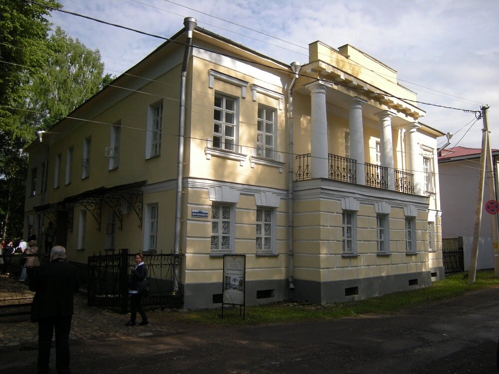 Карамазовы гостинодворская ул 20 старая русса фото