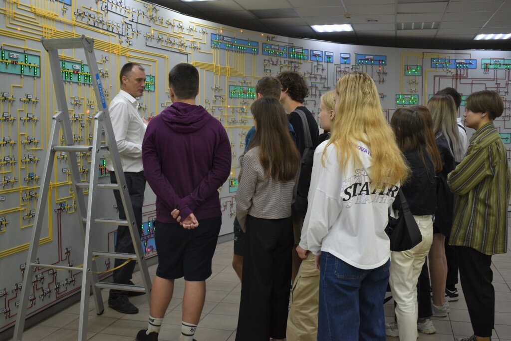 В Твери с работой АО «Тверьгорэлектро» познакомились его будущие юные работники