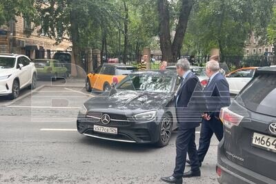    Депутат Госдумы Андрей Гурулев попал в аварию в центре Москвы ©Telegram-канал Baza