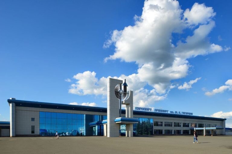    Зал прилета аэропорта Оренбурга будет обслуживать международные и внутренние рейсы Белов Михаил Александрович