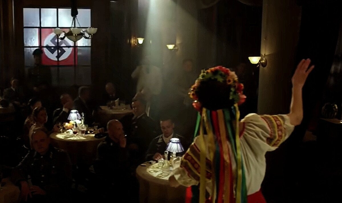 Кадр из сериала "Молодая гвардия"