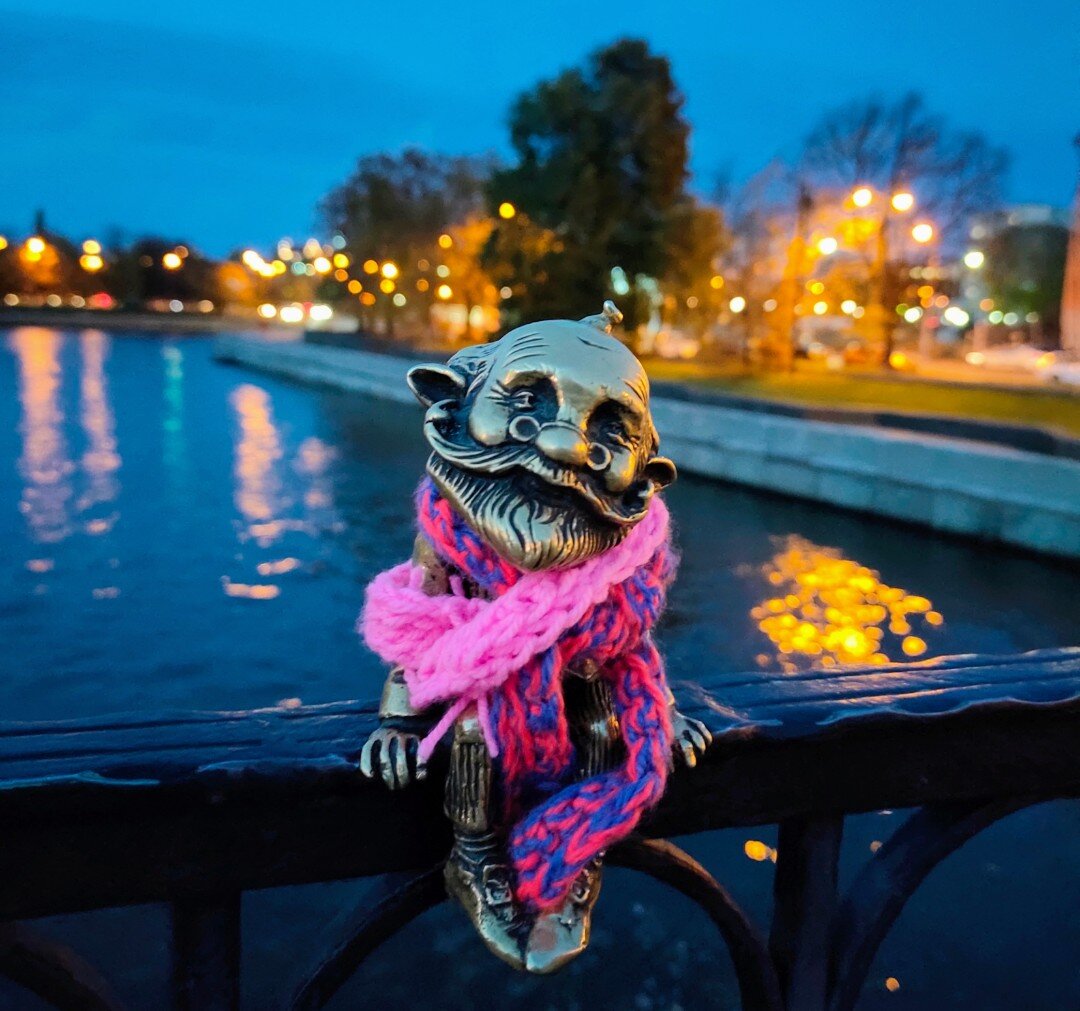 Адрес: г.Калининград, Медовый мост.