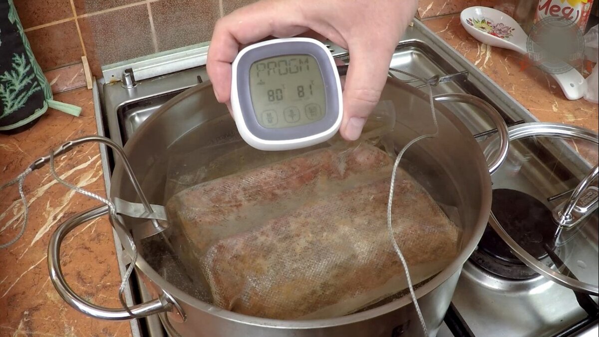 Остался вареный. Варка мяса. Варка мясных продуктов. Варка фото. Проба варкой.