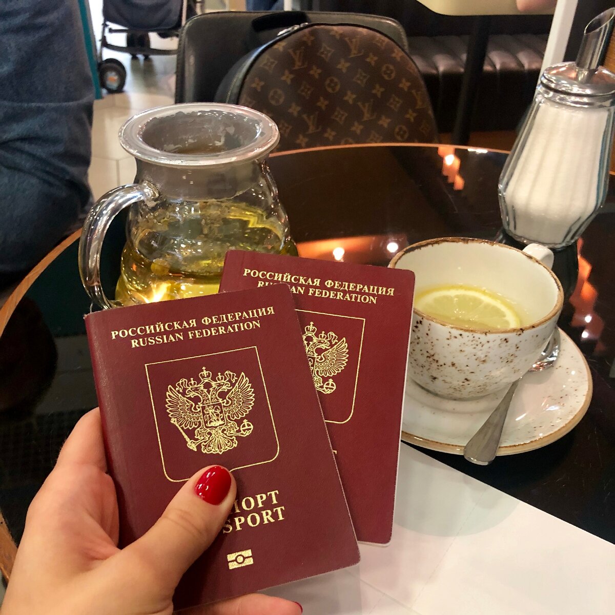Проделав два раза такой путь станете счастливчиков сразу двух загранпаспортов!