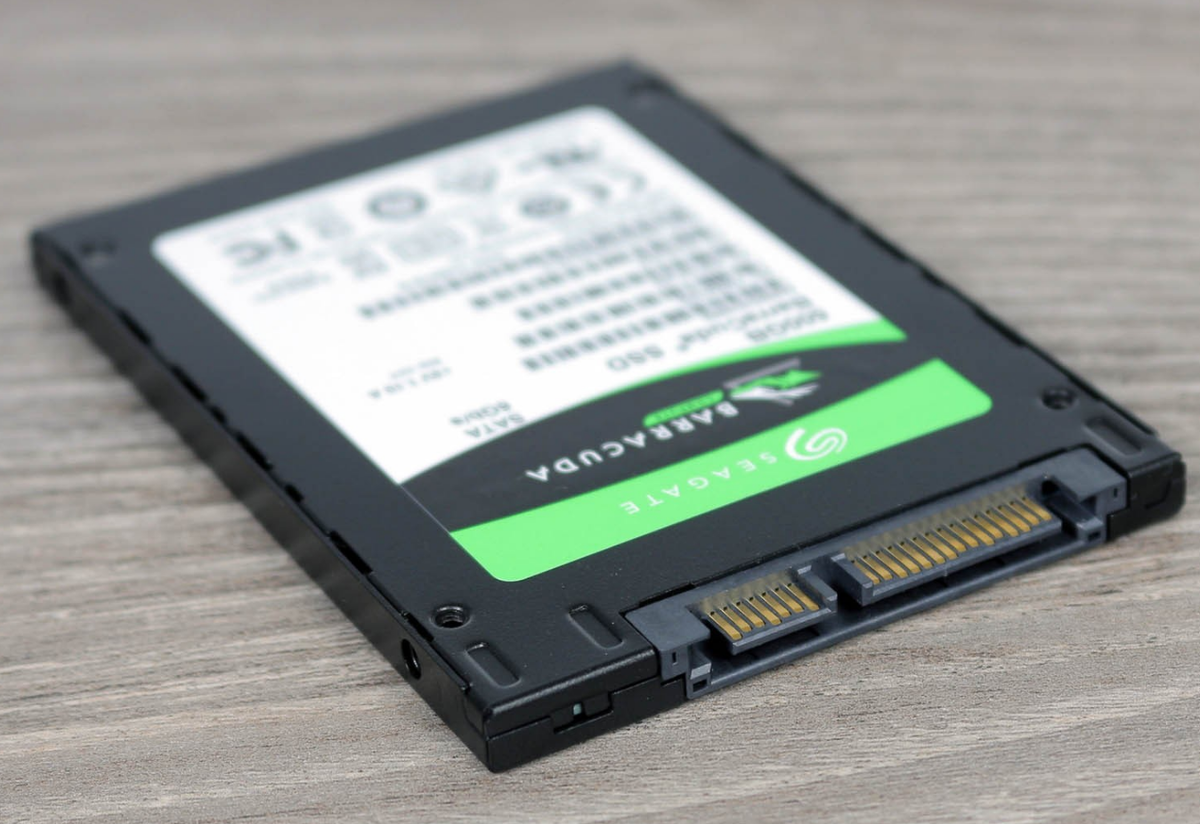 Обзор накопителя Seagate BarraCuda SSD: для больших объемов данных | Xbox  Россия | Дзен