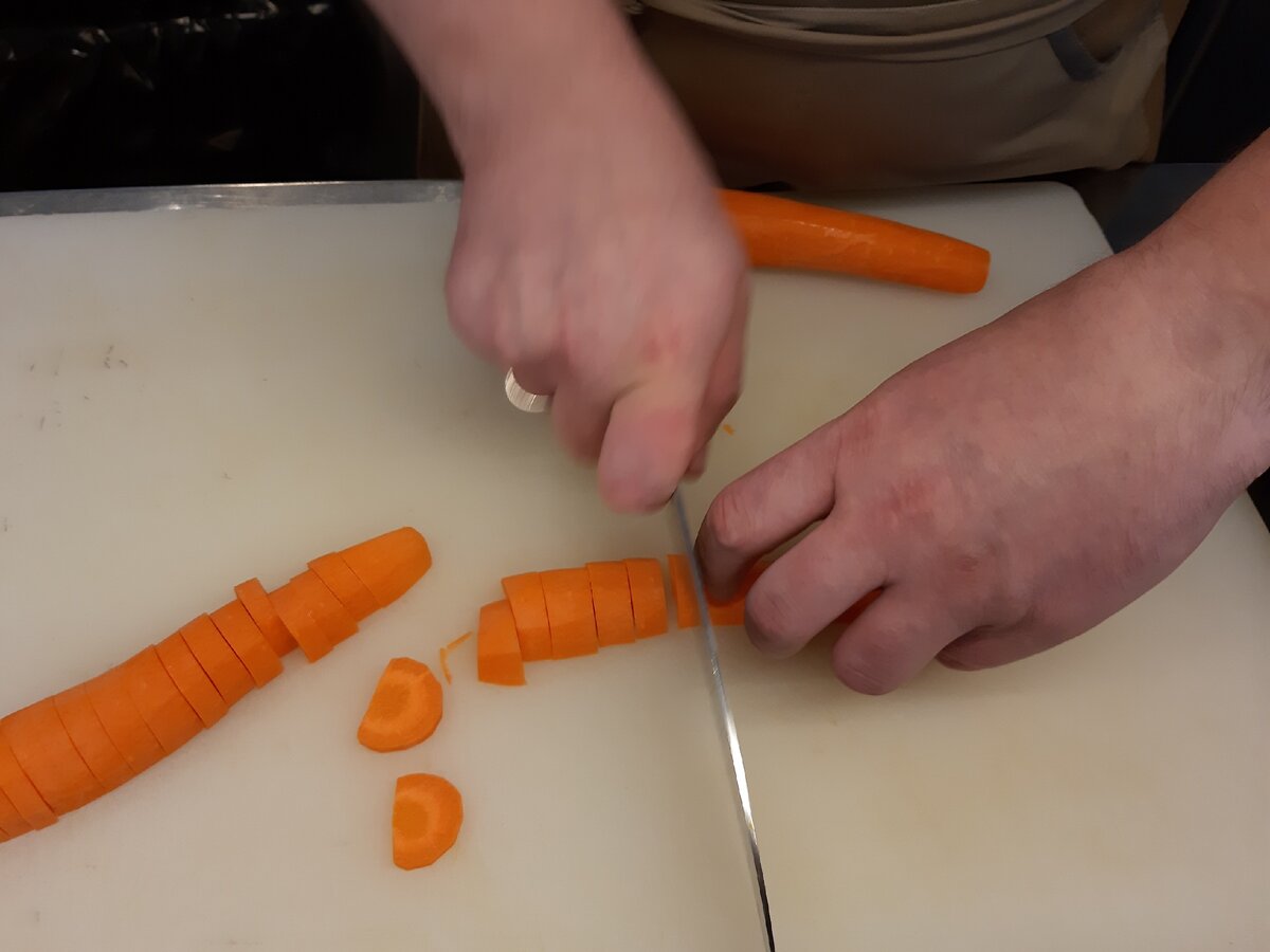 Оливье с морковкой