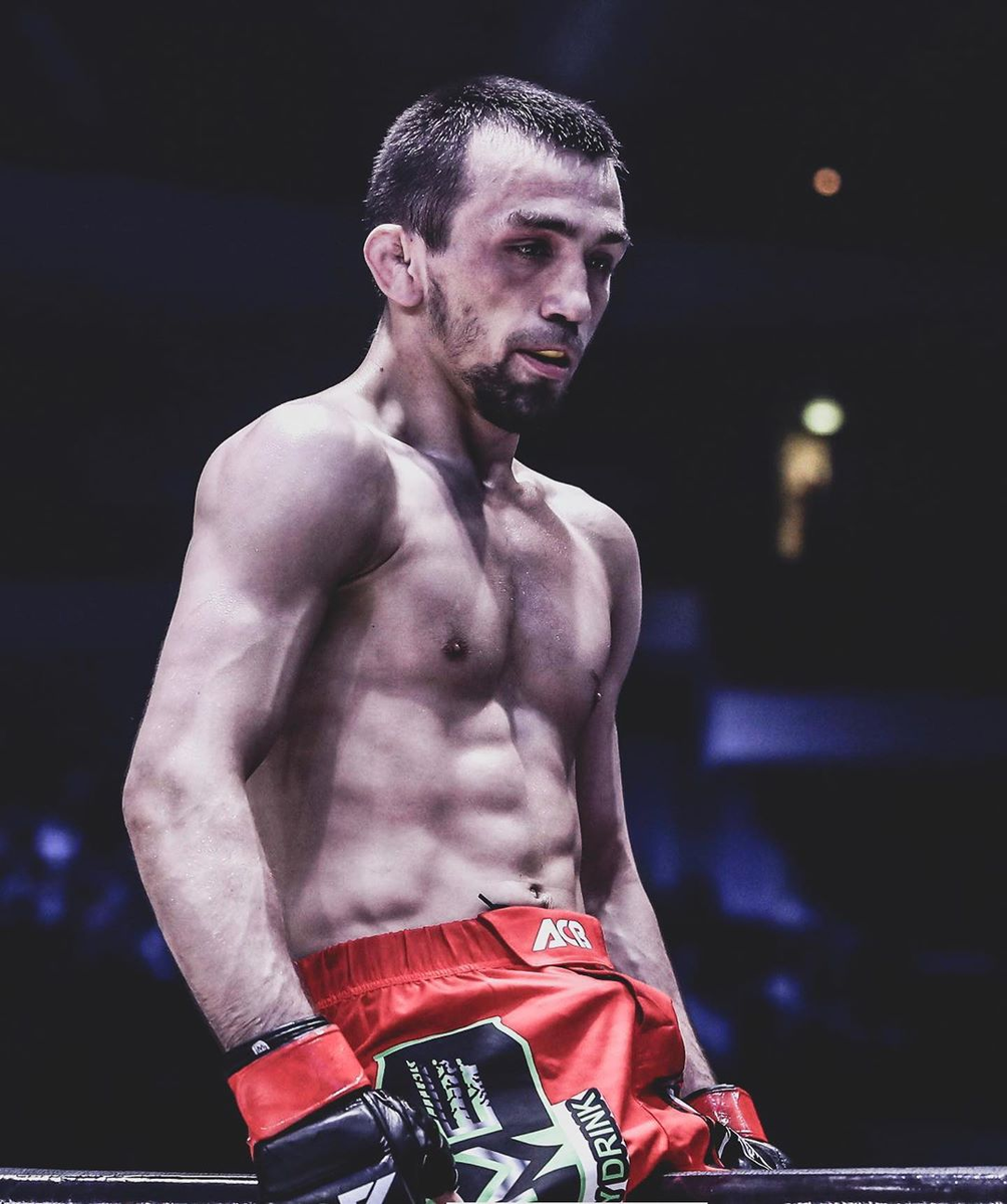 Original: https://www.instagram.com/p/BzyGVpMikk0/