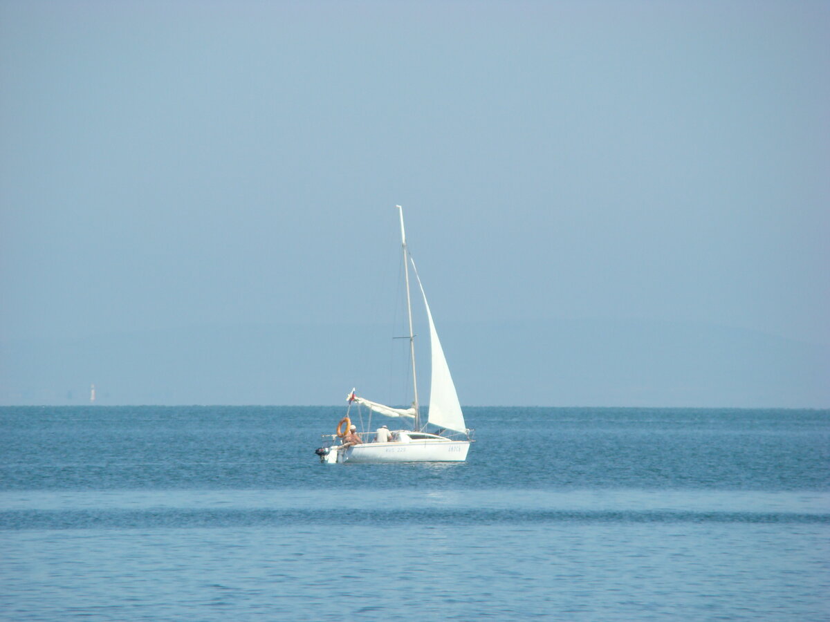 Черное море, яхта, лето. 