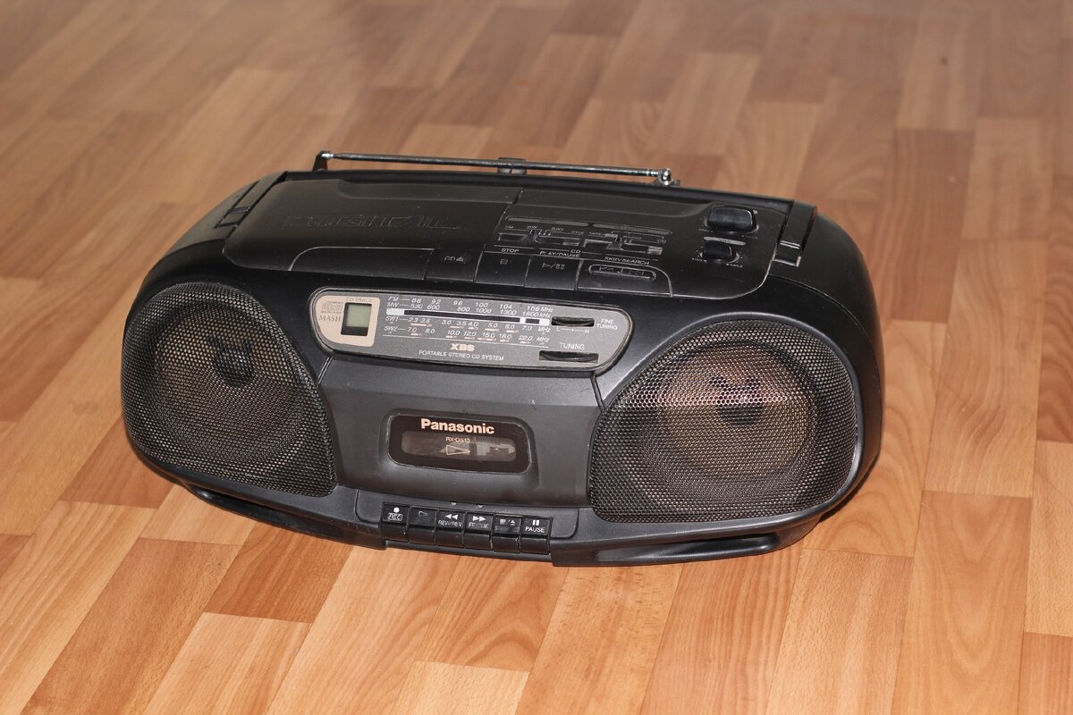 Panasonic RX-DS10 служит верой и правдой почти 22 года!