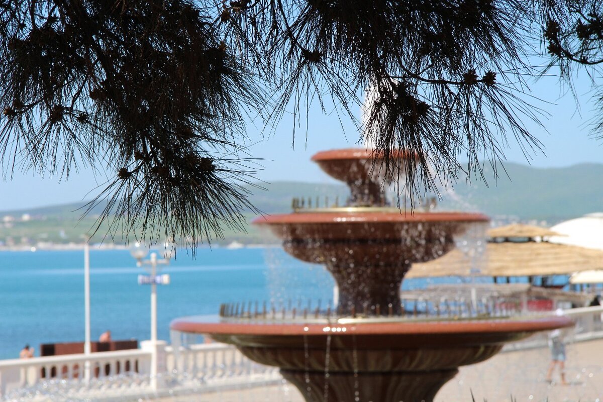 Центральная набережная Геленджика