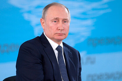 Ситуация с коронавирусом в России точно изменится к лучшему, вопрос в сроках. Соответствующий прогноз дал президент Владимир Путин, передает ТАСС. 
Глава государства отметил, что чем эффективнее и жестче будут принимаемые из-за коронавируса меры, тем меньше они продлятся.