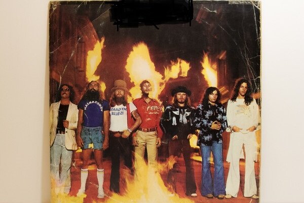 Lynyrd Skynyrd. Street Survivors"
