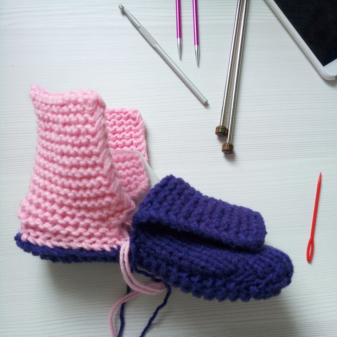 Как видите, где чулочная вязка - пршивается к мыску. 