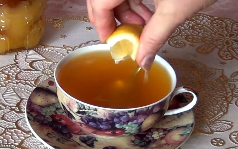 Чай с медом и лимоном при температуре. Чай с медом и лимоном при температуре
