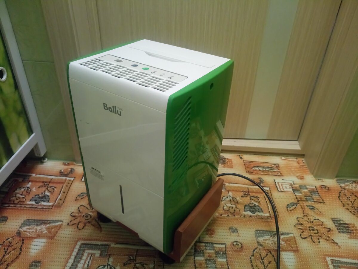 Характеристики на втором фото, листайте.