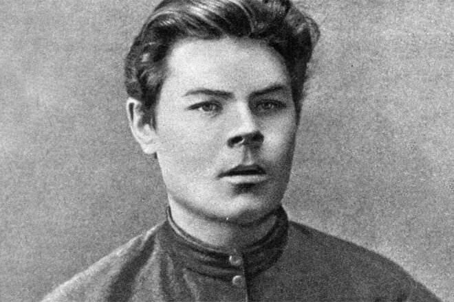 Взгляд, который не потускнел со временем.