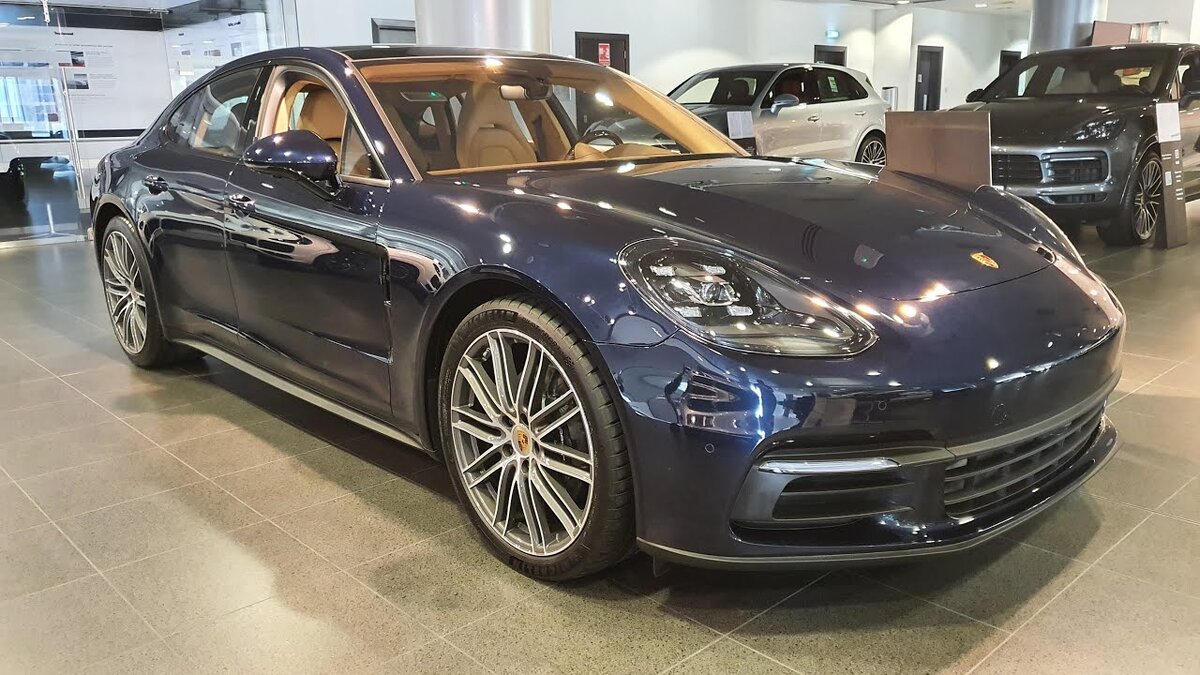 Порше Panamera 2020