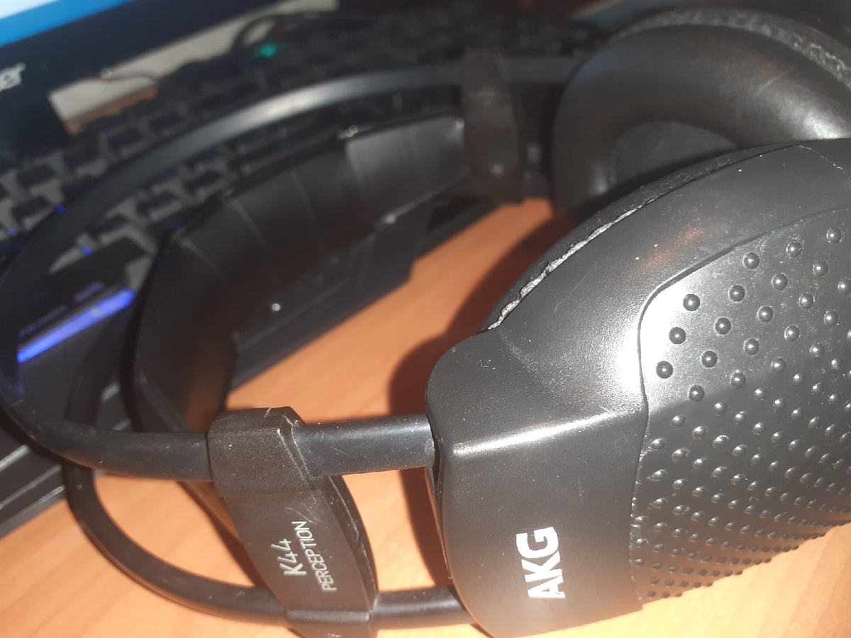 Наушники AKG-K-44