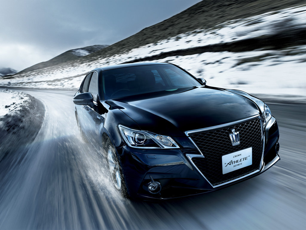 Toyota crown фото. Тойота Crown athlete. Toyota Crown athlete 2012. Toyota Crown athlete g. Toyota Crown athlete 2014.