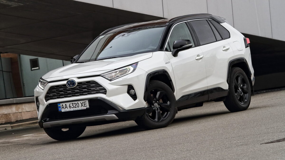 Toyota Rav 4 последнего поколения.