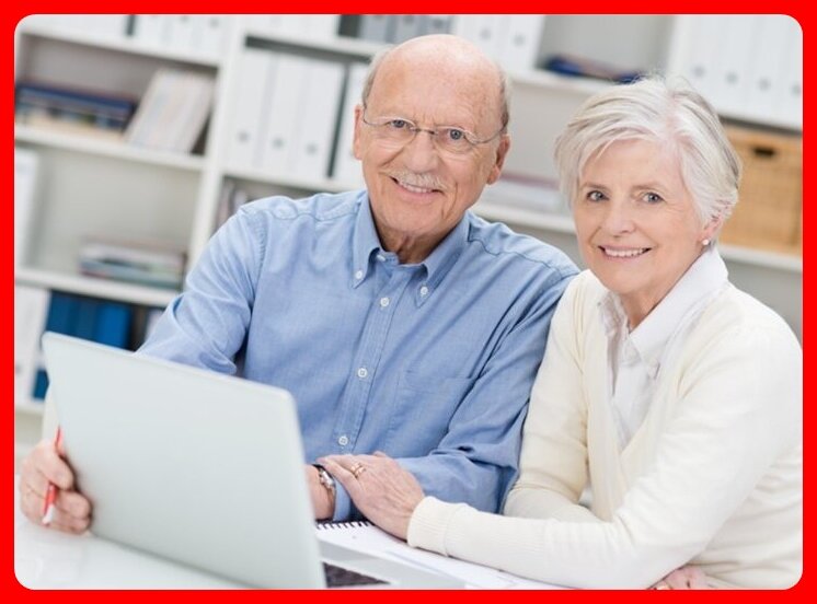 пенсионеры за работой