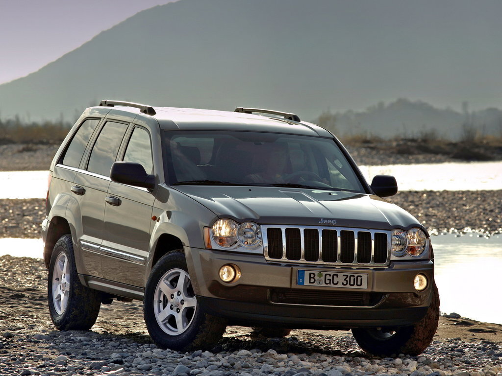 Автомобиль jeep grand. Джип Гранд Чероки 3 поколения. Jeep Grand Cherokee 2005. Jeep Grand Cherokee wk3. Jeep Grand Cherokee WK 2005.