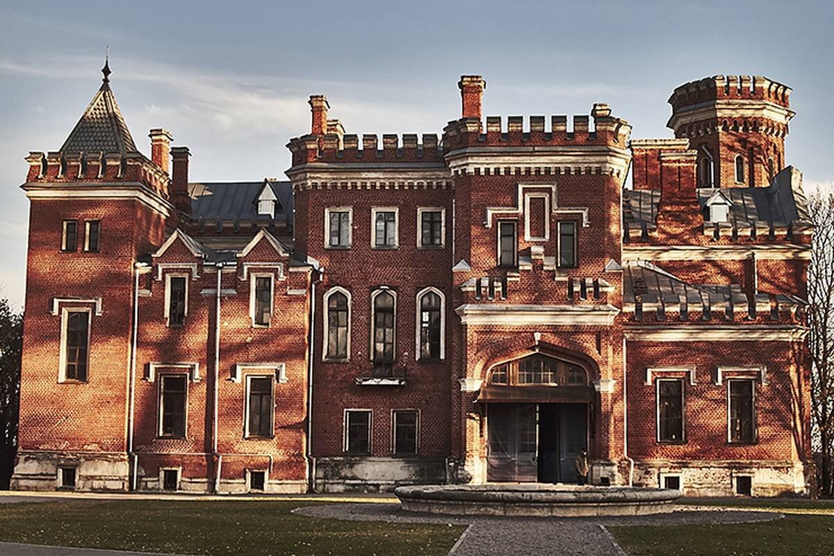 Замок в воронеже фото Воронежская принцесса Семейная реликвия генеалогия Дзен