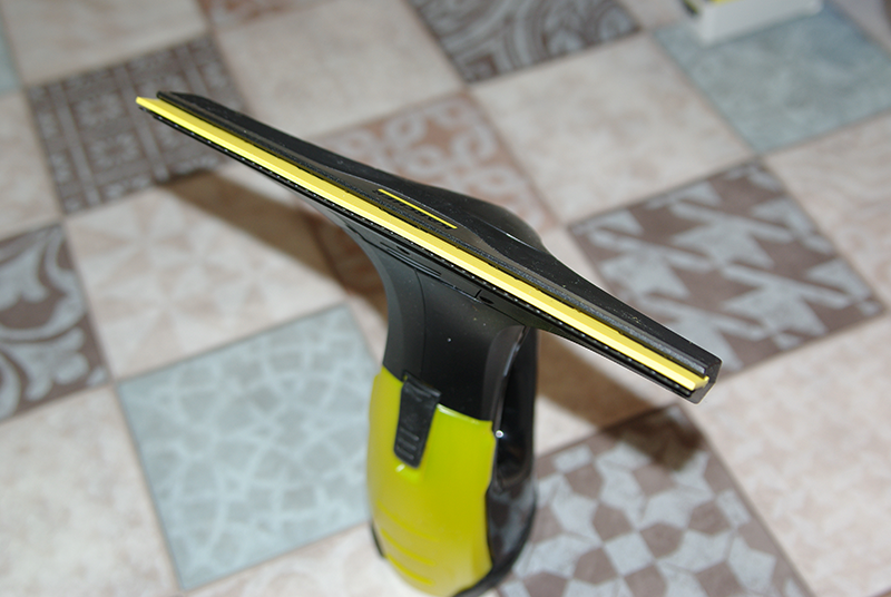 Можно пристыковать длинную насадку - 28 см